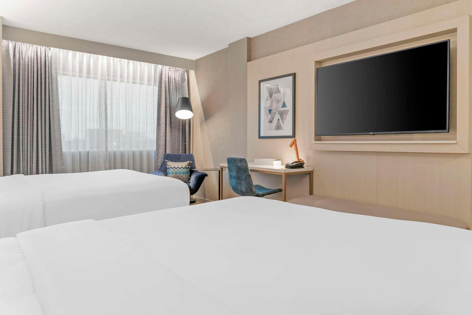 Radisson Plaza Hotel And Suites Kalamazoo Exteriör bild