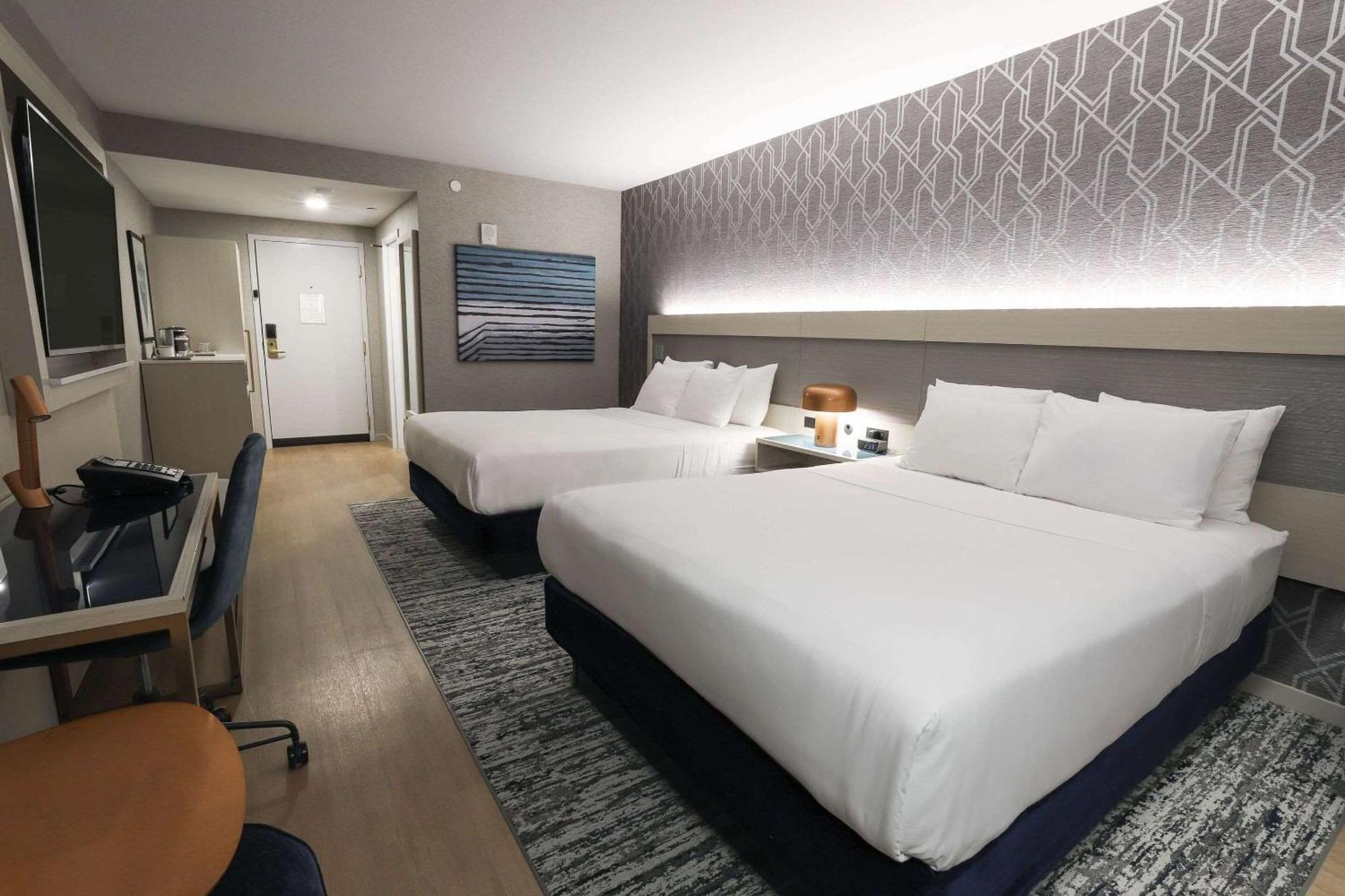 Radisson Plaza Hotel And Suites Kalamazoo Exteriör bild